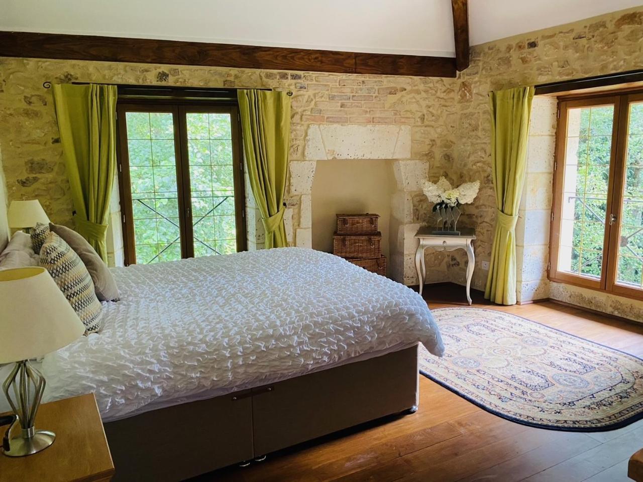 Bed and Breakfast Moulin Du Fontcourt Chasseneuil-sur-Bonnieure Экстерьер фото